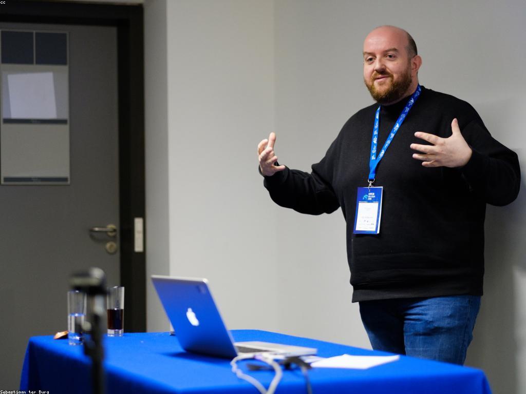 សារៈសំខាន់នៃការចែករំលែកចំណេះដឹងក្នុងវប្បធម៌